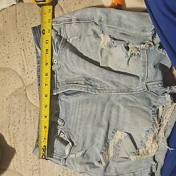 Womens Shorts - Picture 14 of 15